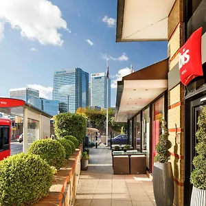Ibis Docklands Canary Wharf Hotel London